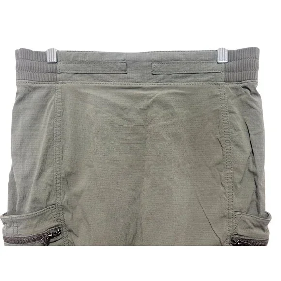 Athleta Trekkie Skort Skirt Womens Size 6 Green Cargo Outdoors Hiking Athleisure